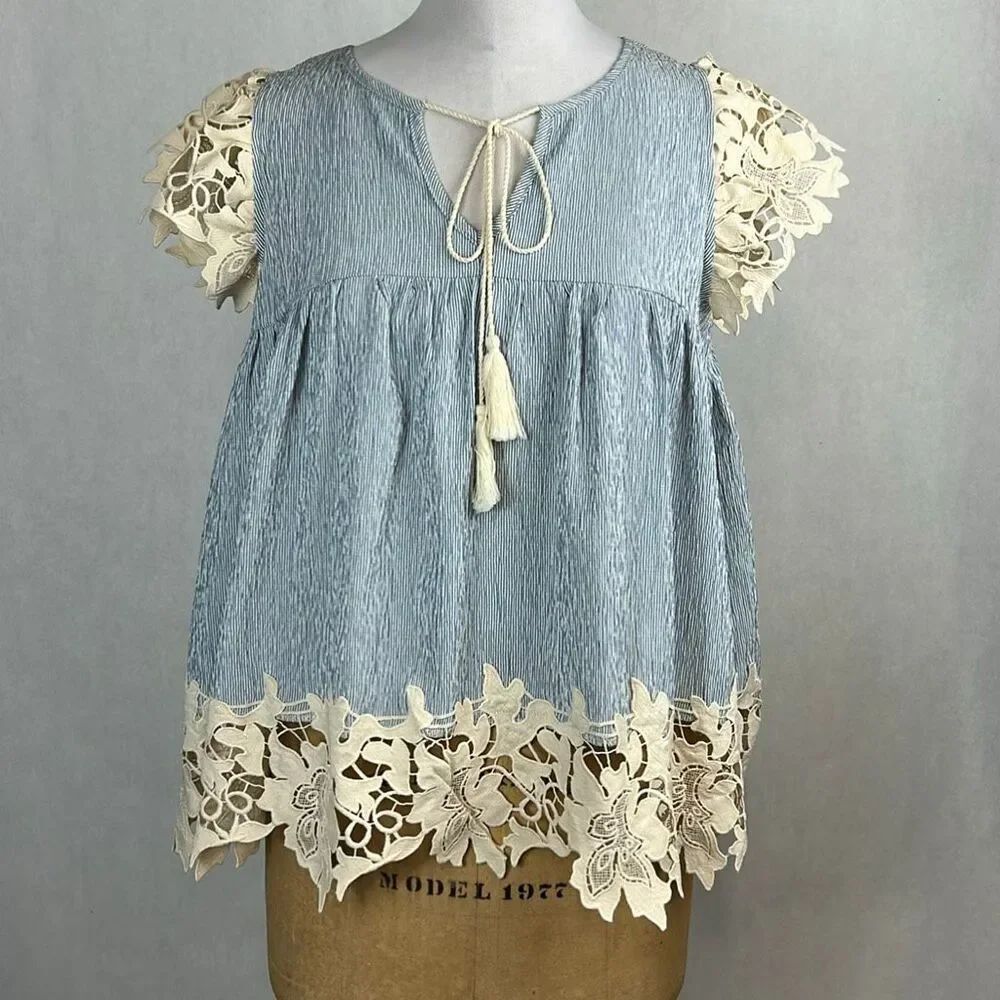 Easel Striped Chambray Babydoll Top Shirt Floral Lace Sleeves Trim Sz Small Boho